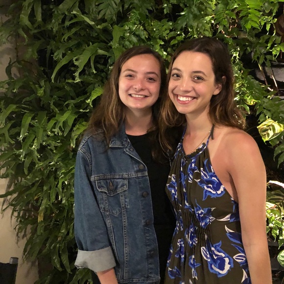 Meet your Posher, Abigail - Picture 1 of 1